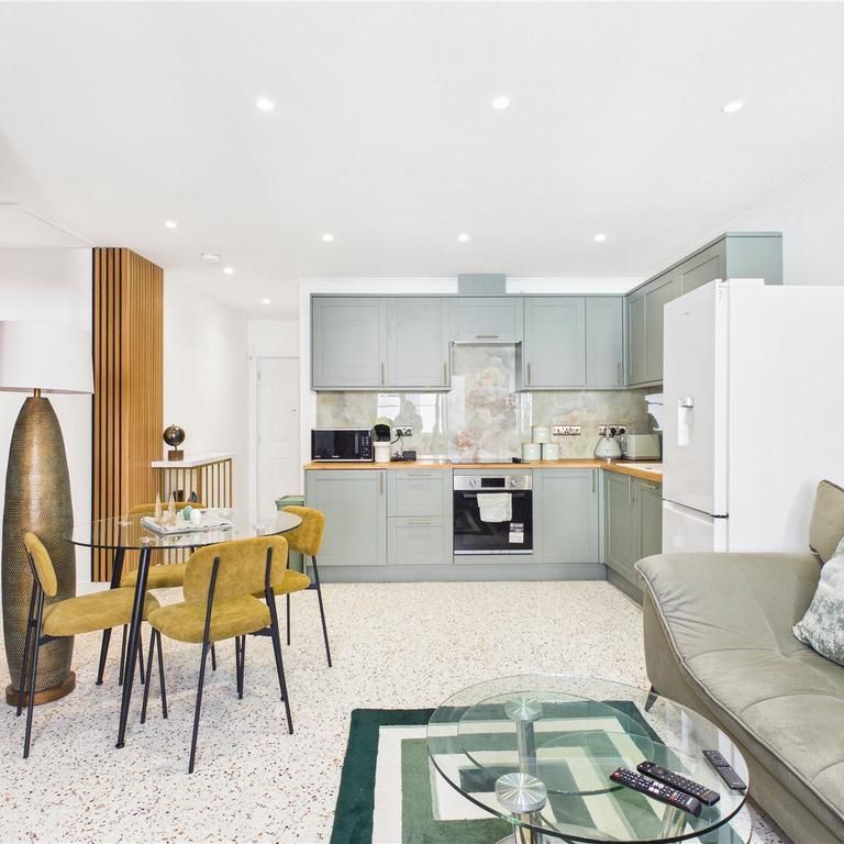 2 bedroom apartment to rent - Photo 1