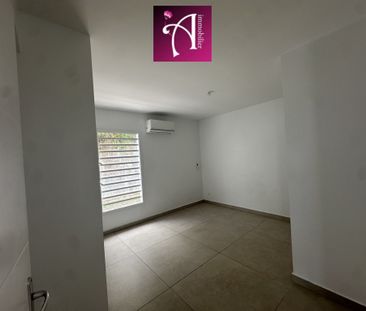 Location Maison 6 pièces 125m² PETIT BOURG 97170 - Photo 4