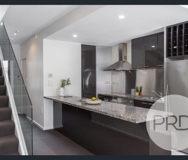 Class on Collins - Photo 2