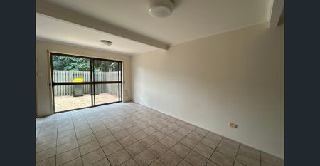 THIS DELIGHTFUL HOME STRIKES THE PERFECT BALANCE BETWEEN COMFORT AND CONVENIENCE! - Photo 3