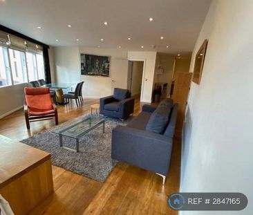 3 bedroom flat to rent - Photo 3