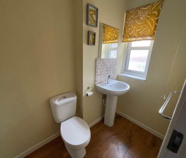 Worle, Weston-super-Mare, North Somerset - Photo 1