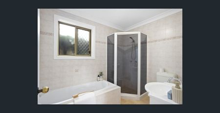 Spacious & Modern Villa in Rear of Complex - Photo 2