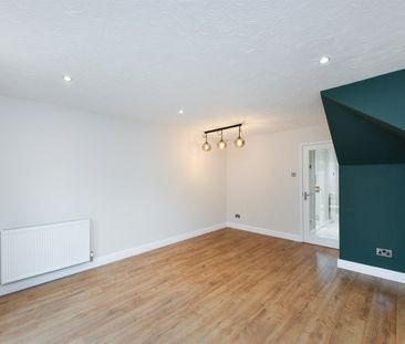 Langton Close, Colwick - Photo 1