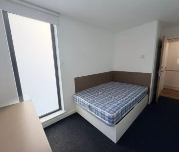 3 Bed Apartment - Photo 5