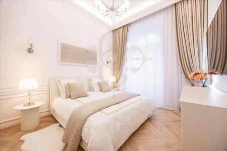 Kiadó újszerű állapotú lakás - Budapest VI. kerület - Photo 3