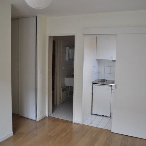 Location Appartement 2 pièces 28m² - Photo 1