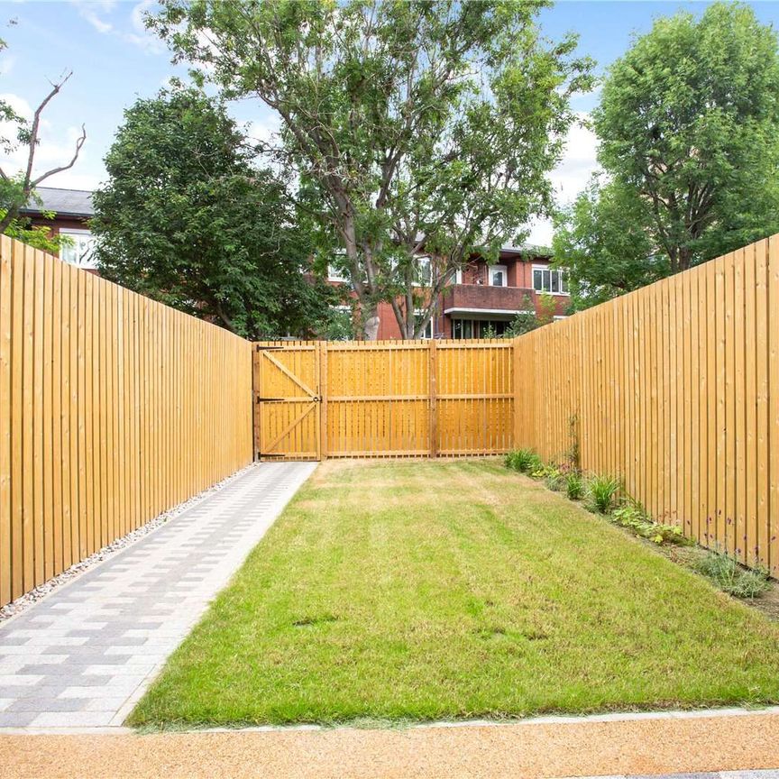 Recently built four double bedroom house with off street parking - Photo 1