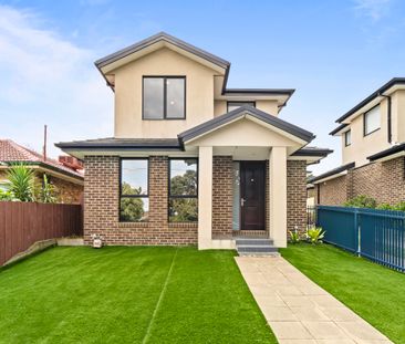 Sleek and Stylaish Duel Level Living - Photo 3