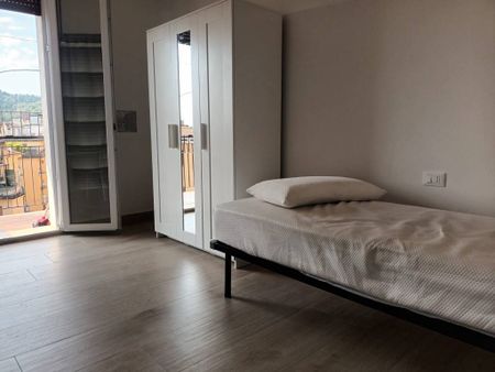 CAMERA SINGOLA, ad.ze Via San Felice, centro storico - Photo 4