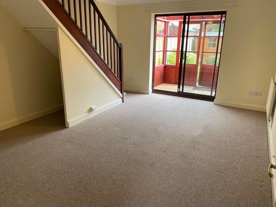 2 bedroom terraced house to rent - Photo 1