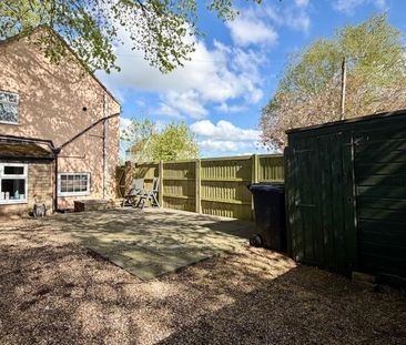 2 bedroom detached house to rent - Photo 6
