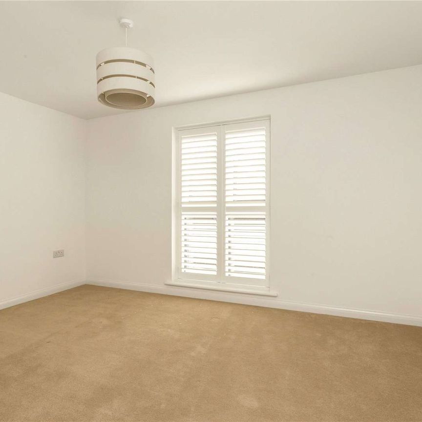 A beautiful detached family home in a semi rural location. - Photo 1