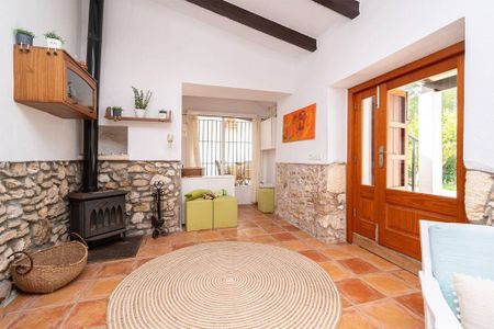3 room luxury Farmhouse for rent in Santa Margalida, Spain - Photo 2