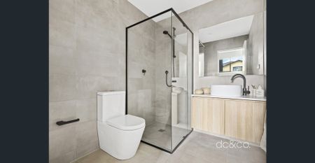 Contemporary 2-bedroom apartment in Croydon Park - Photo 3