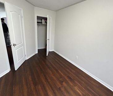 Townhouse For Lease | E8118078 - Photo 6