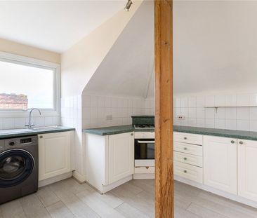 4 Avenue Elmers, Surbiton, Surrey, KT6 flat to rent - Photo 6