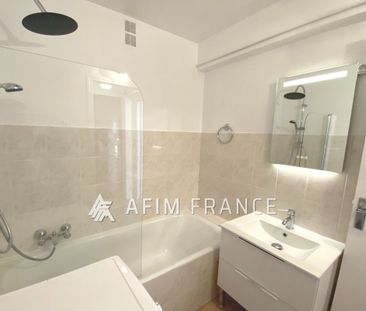 Spacieux studio Vide avec balcon, situé à 2 pas du centre-vill - Photo 4