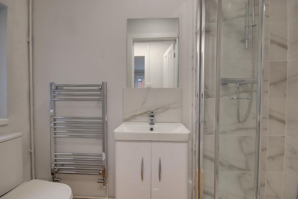 Westgate Street, Gloucester - Photo 1