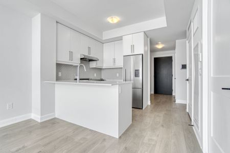 For Lease - 3220 William Coltson Avenue Unit# 408, Oakville, Ontario - Photo 5