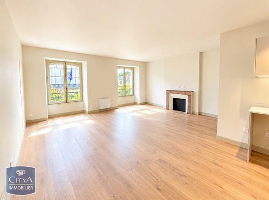 Location Appartement 2 pièces 52m² CHINON 37500 - Photo 1