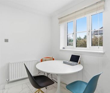 5 bedroom detached house to rent - Photo 4