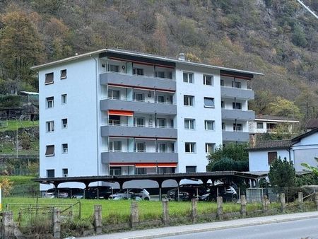 GIORNICO – Renovierte 4-Zimmer-Wohnung – 100 m² - Photo 2
