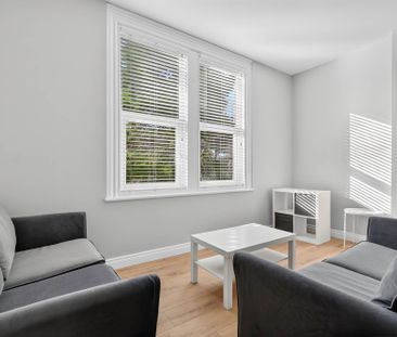 Apt 3 56 Myrtlefield Park, BELFAST, BT9 6NF - Photo 2