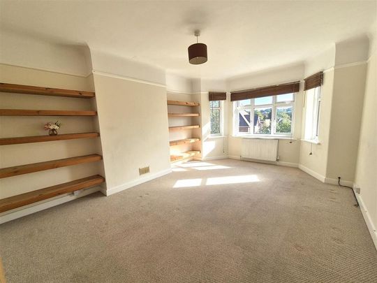 2 bedroom flat to rent - Photo 1