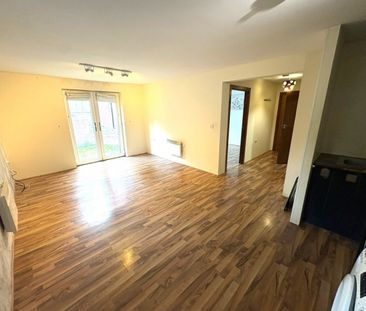 1 bed Apartment - To Let - Photo 2