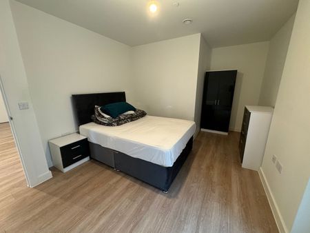 2 Bed Flat, Salford, M3 - Photo 4