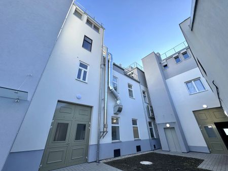 2 Zimmer Dachgeschoss Wohnung mit luftigem Raumgefühl - Erstbezug - Unbefristet - Photo 3