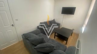 Room 5, Walsgrave Road, Coventry - Photo 1