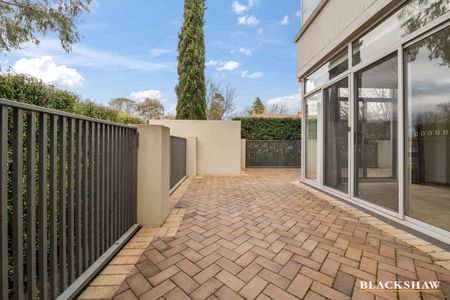 Comfortable living in a quality location - Photo 4