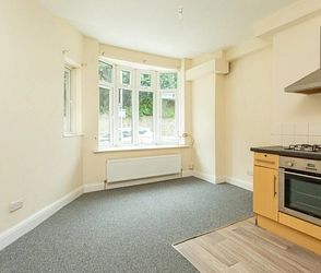 Foord Road South, Folkestone, CT20 1HJ, Kent - Photo 1