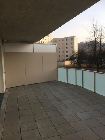 Top Wohnung im EG mit großer Terrasse - Foto 3