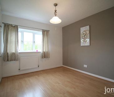 2 bedroom semi-detached house to rent - Photo 6