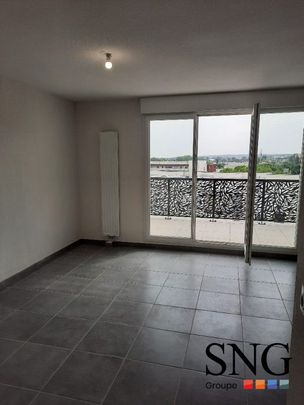 BEAU T4 DUPLEX AVEC UNE LOGGIA ET UN BALCON ; DEUX PARKINGS - Photo 1