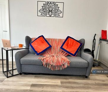 1 bedroom flat to rent - Photo 3