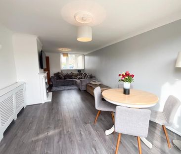 3 bedroom semi-detached house to rent - Photo 3