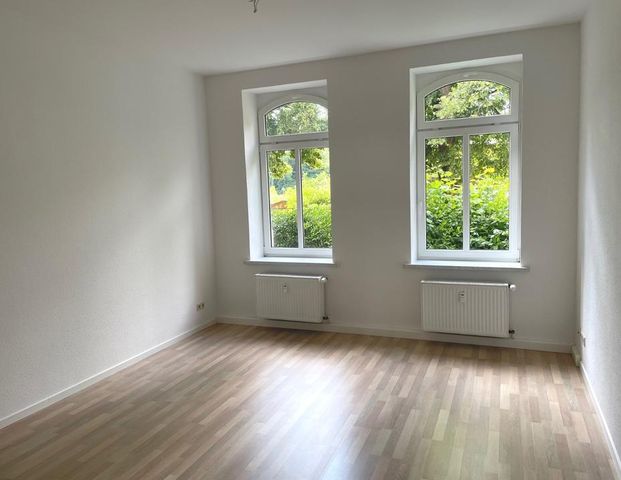 Nach Sanierung! 4 Zimmer im Erdgeschoss! Gasheizung mit Wärmepumpe! Mit Gartennutzung! - Photo 1