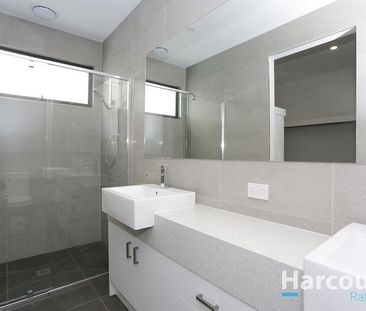 Modern 3-Bedroom Home with Stylish Features in Thomastown - Photo 2