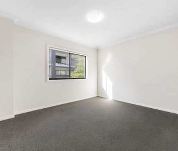 Spacious & Peaceful Apartment in a Prime Kellyville Ridge Location - Photo 3