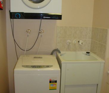 FURNISHED & SECURE CITY UNIT - Photo 5