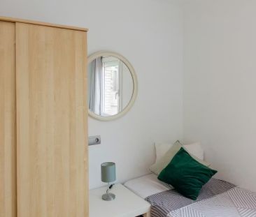 Carrer d'Amílcar, Barcelona, Catalonia 08041 - Photo 6