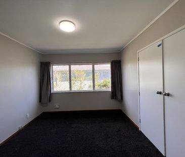 3 Bedroom in Ideal Location - Photo 2