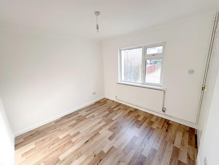 2 bedroom detached bungalow to rent - Photo 5