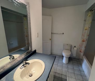 For Lease - 31 Rodeo Court, Toronto, Ontario - Photo 6