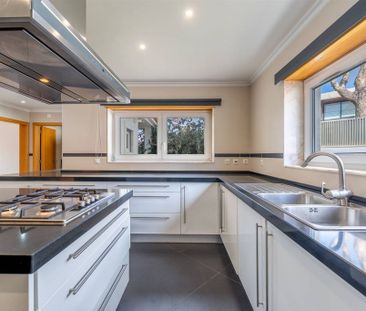 Luxury 6 bedroom Detached House for rent in Cascais, Portugal - Photo 6