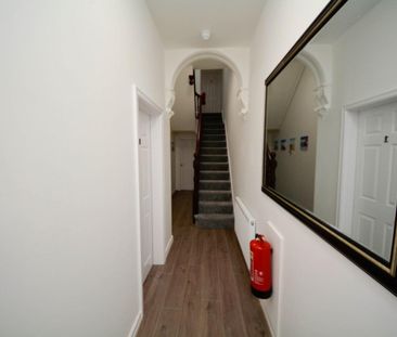 1 bed Room for Rent - Photo 2